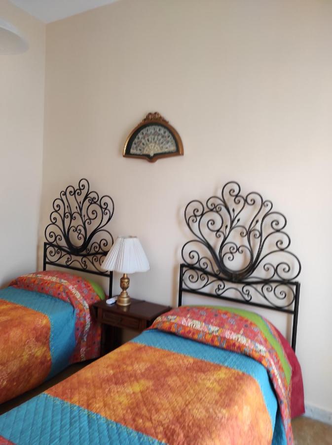 Апартаменты La Colonna Holiday House Лечче Экстерьер фото